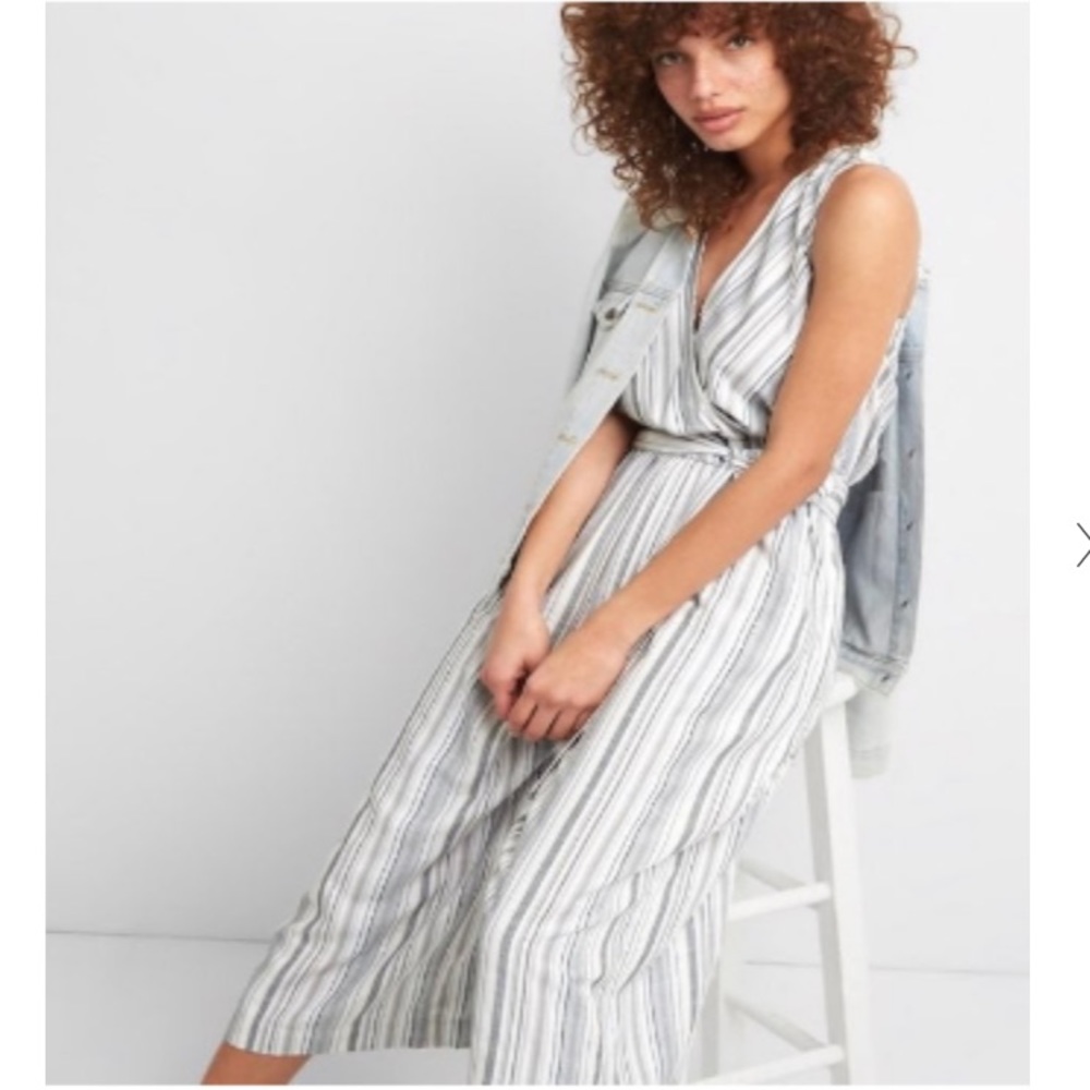 Gap Crop Leg Jumpsuit W/Belt